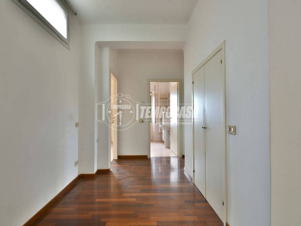 Appartamento a Osimo in Via Enrico Cialdini - Foto 2