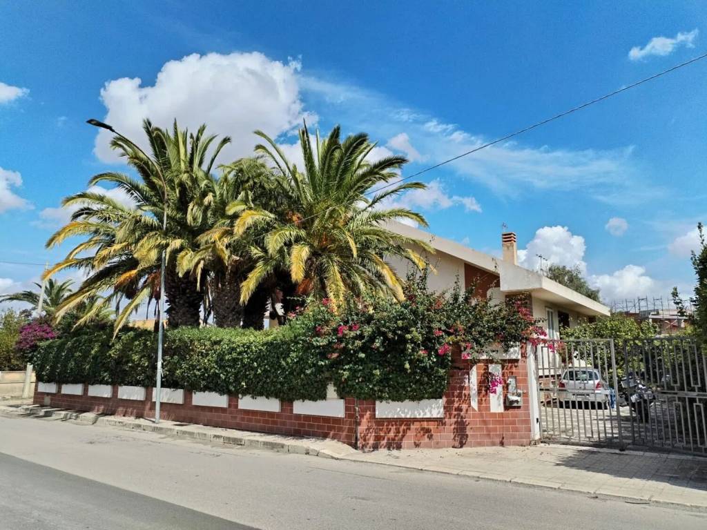 Villa a Comiso in Via Biscari, 34 - Foto 2