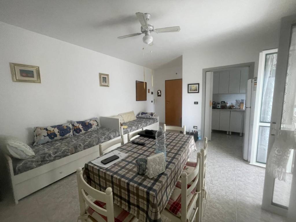 Appartamento a Lesina in Viale Marte - Foto 2