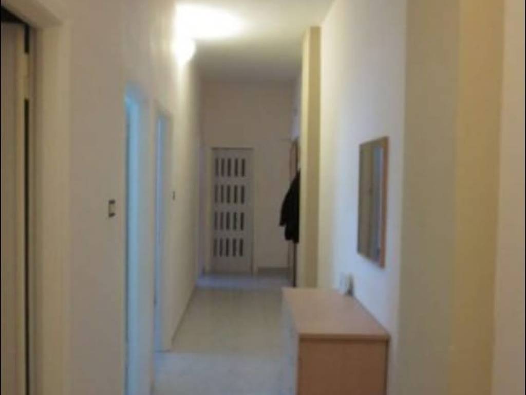 Appartamento a Modena in Via Luigi Carbonieri - Foto 2