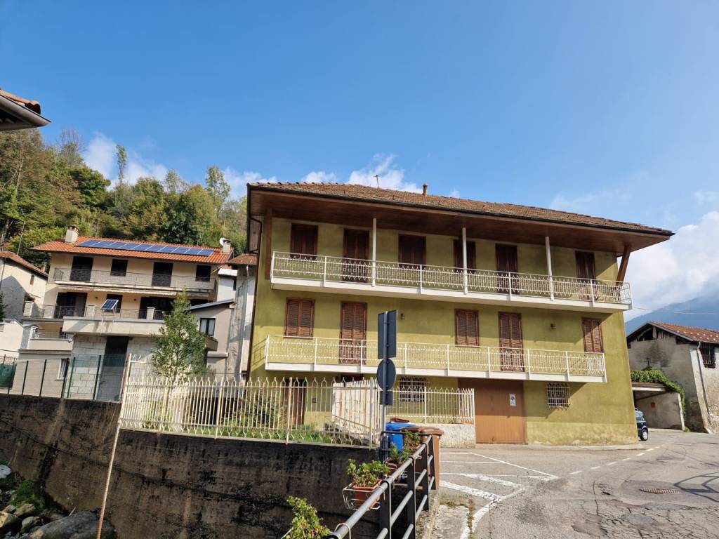 Casa indipendente a Varallo in Via Giuseppe Gabotto, 31 - Foto 5