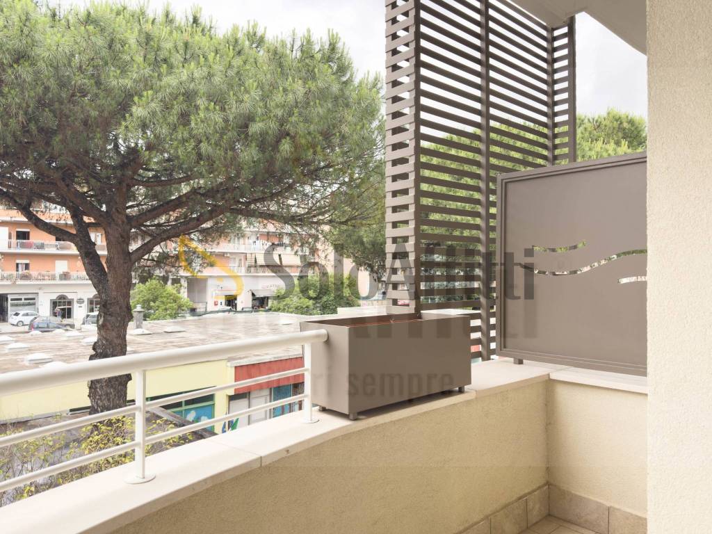 Appartamento a Pomezia in Viale Alessandro Manzoni, 8 - Foto 4