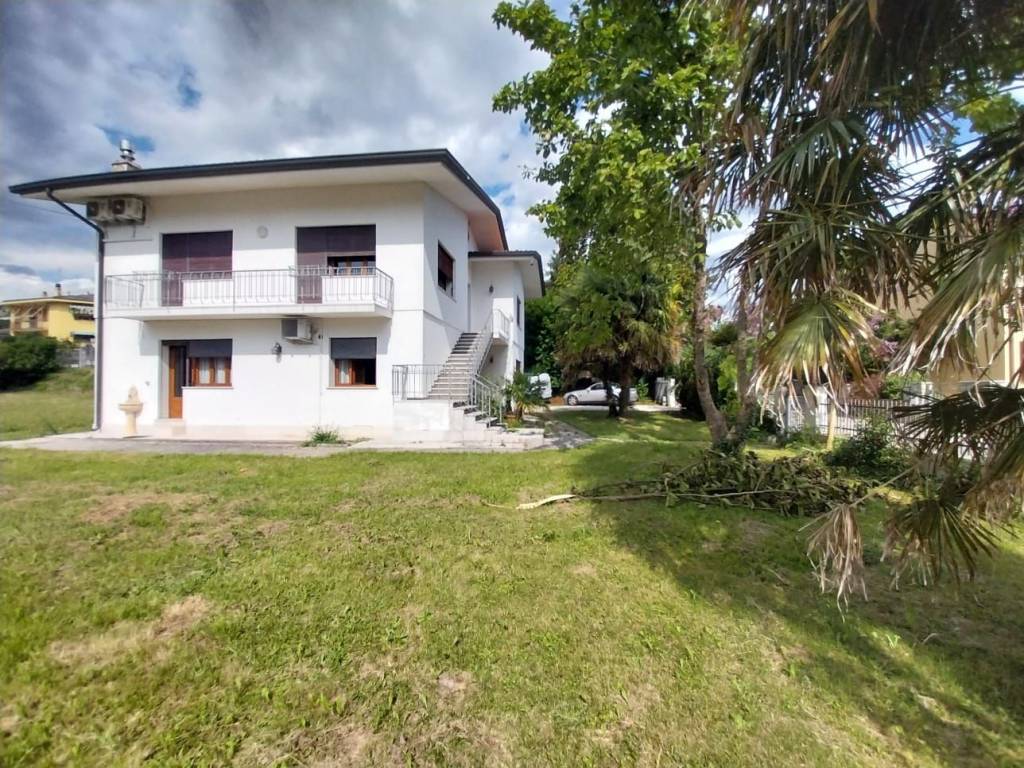 Villa a Pieve di soligo in Via San Martino - Foto 2