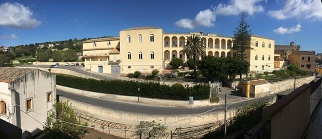 Appartamento a Modica in VIA NAZARIO SAURO, 1 - Foto 4