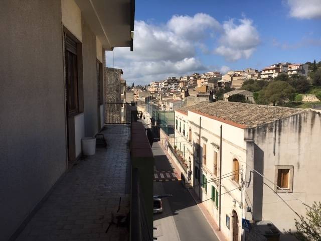 Appartamento a Modica in VIA NAZARIO SAURO, 1 - Foto 5