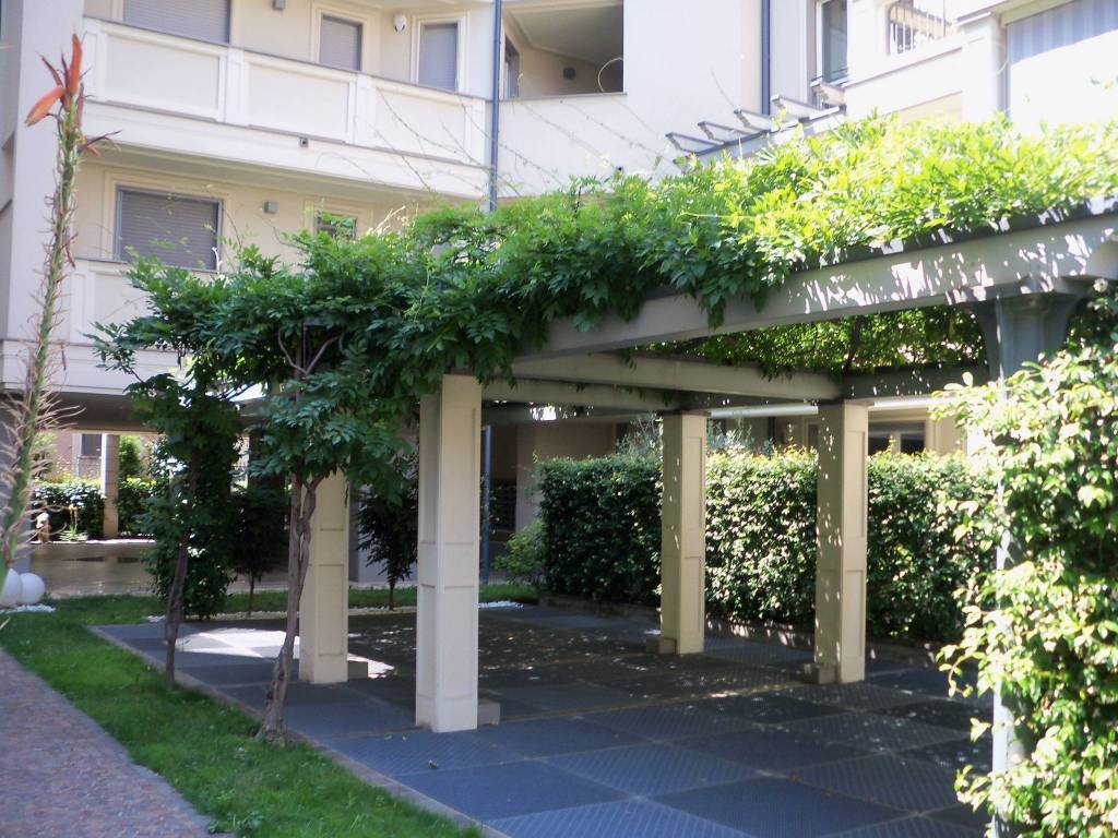 Appartamento a Seregno in Via Dante Alighieri, 55 - Foto 2