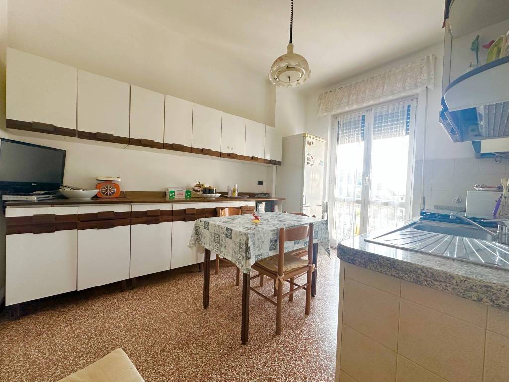 Appartamento a Genova in Via Natale Gallino - Foto 3