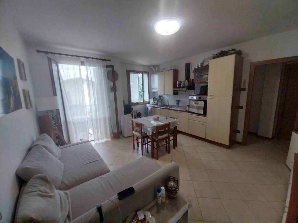 Appartamento a Spresiano in Via Adige - Foto 2