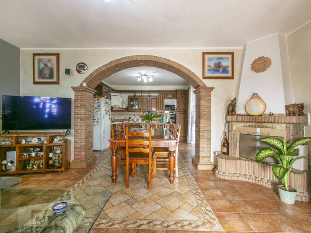 Villa a Aprilia in Via Stromboli, 8 - Foto 4