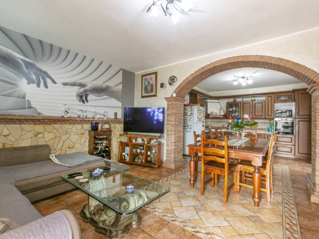 Villa a Aprilia in Via Stromboli, 8 - Foto 5