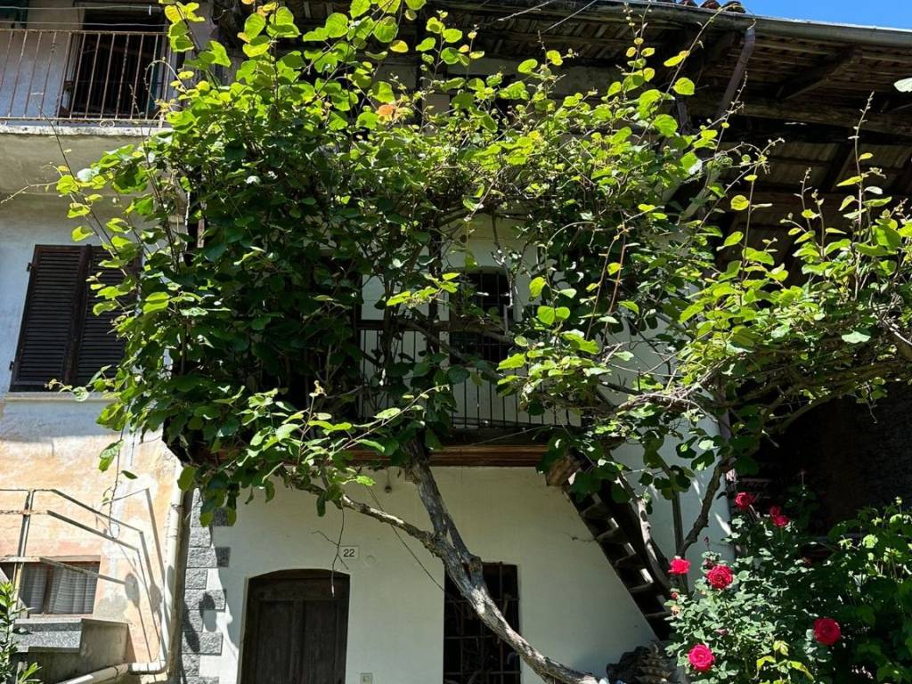 Casa indipendente a Zimone in Via Chiesa, 22 - Foto 2