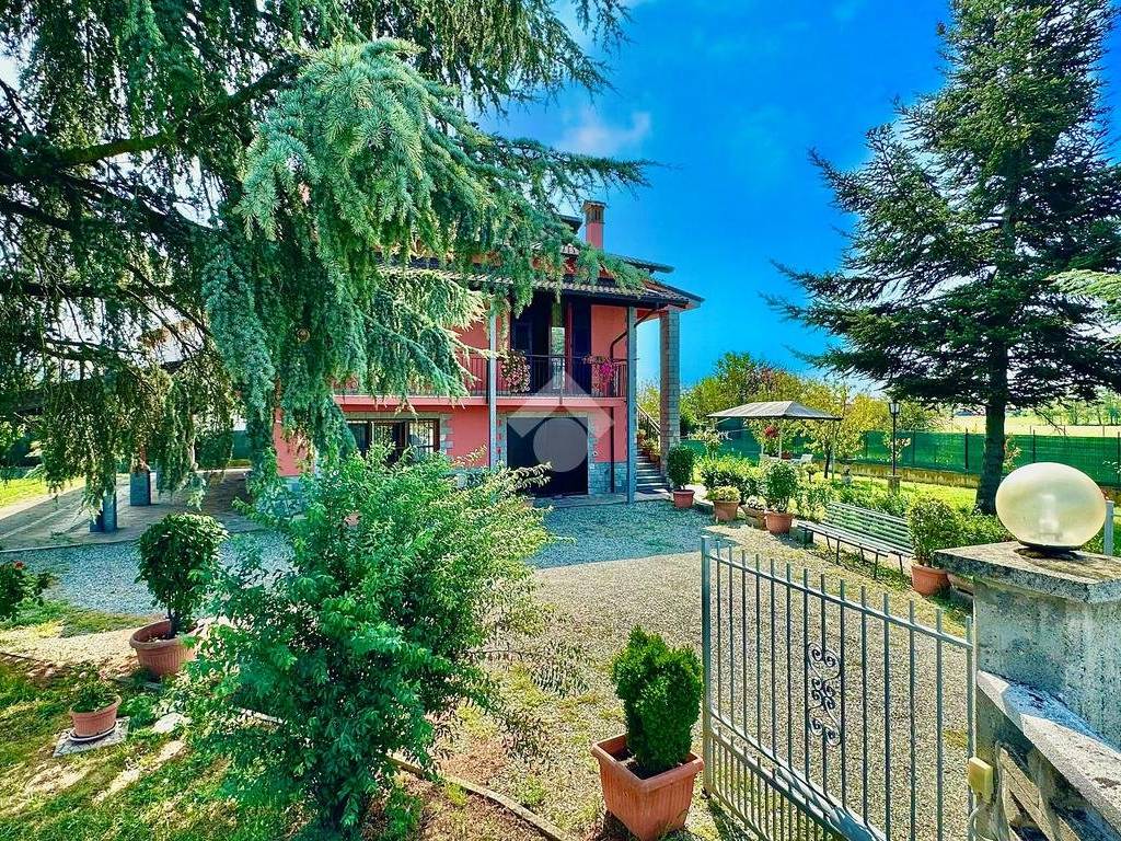 Villa a Basaluzzo in Via della Valle - Foto 2