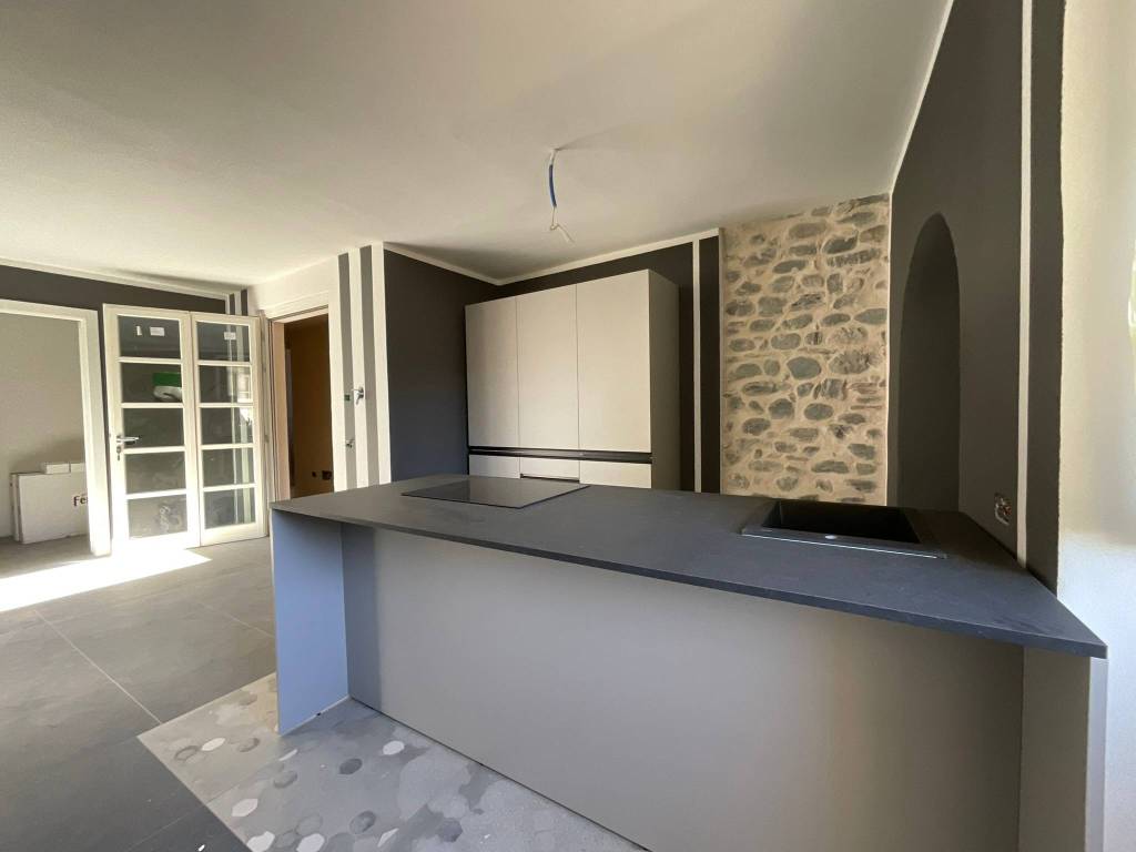 Appartamento a Cannobio in Via Paolo Zaccheo - Foto 2