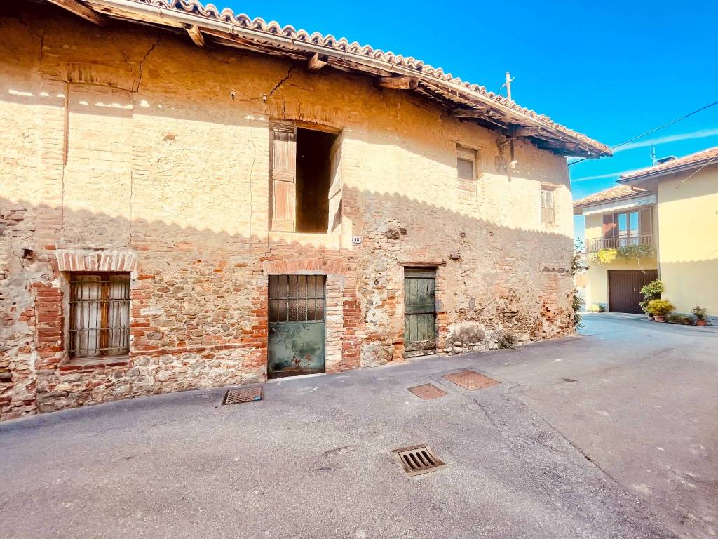 Rustico / casale a Castiglione falletto in Via Vittorio Alfieri, 18 - Foto 2