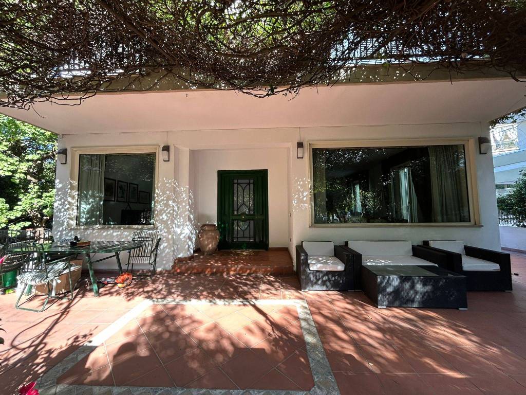 Villa a Caserta in Via Michele Ruta - Foto 2