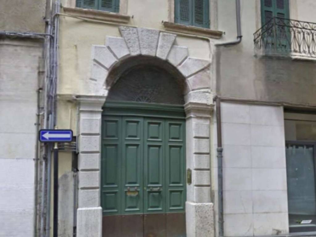 Appartamento a Verona in Via Pellicciai - Foto 2