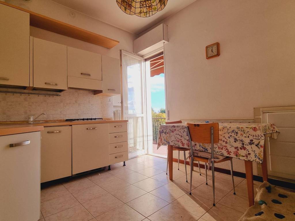 Appartamento a Merate in Viale Giuseppe Verdi - Foto 3