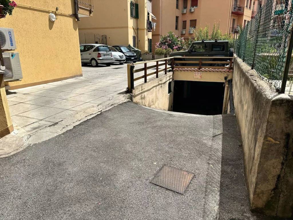 Box / garage a Ventimiglia in Via Roma, 28 - Foto 5