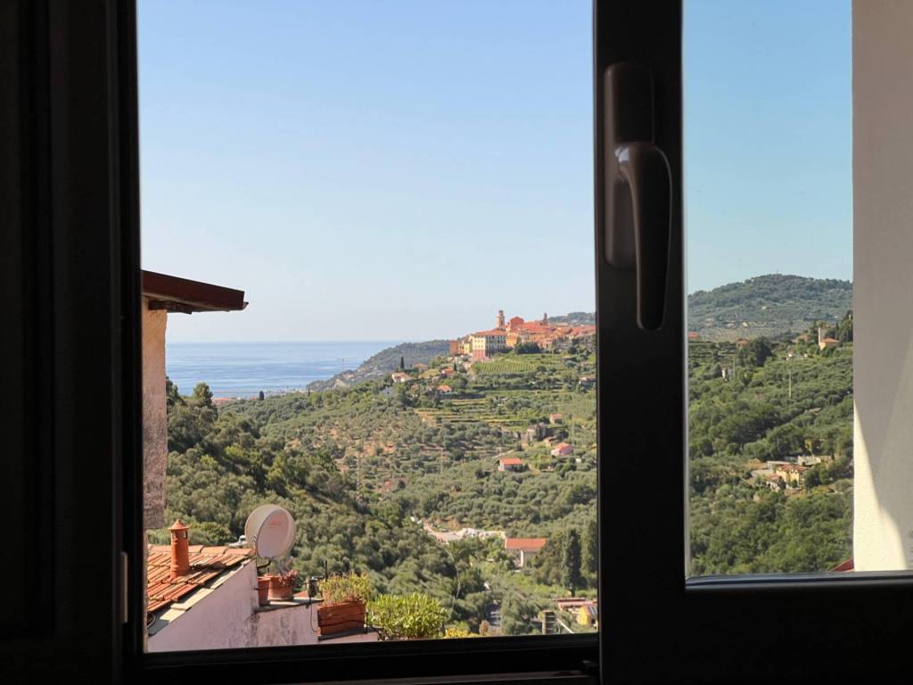 Casa indipendente a Diano san pietro in Via San Pantaleo, 25 - Foto 2