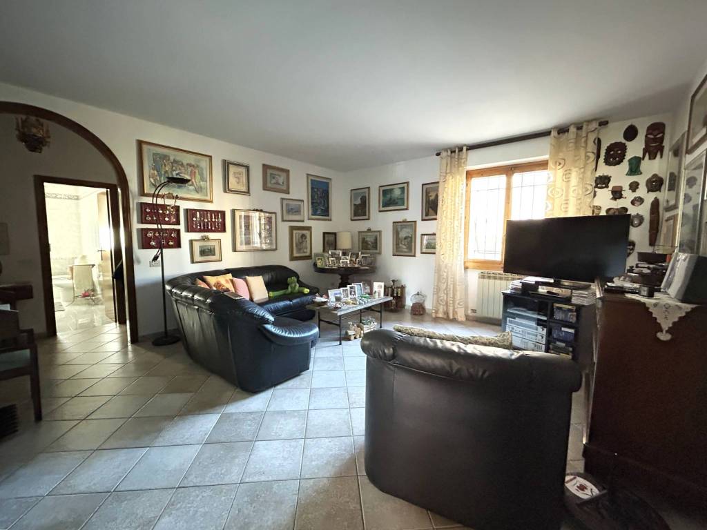 Appartamento a Barberino di mugello in Via Amerigo Vespucci, 47 - Foto 2