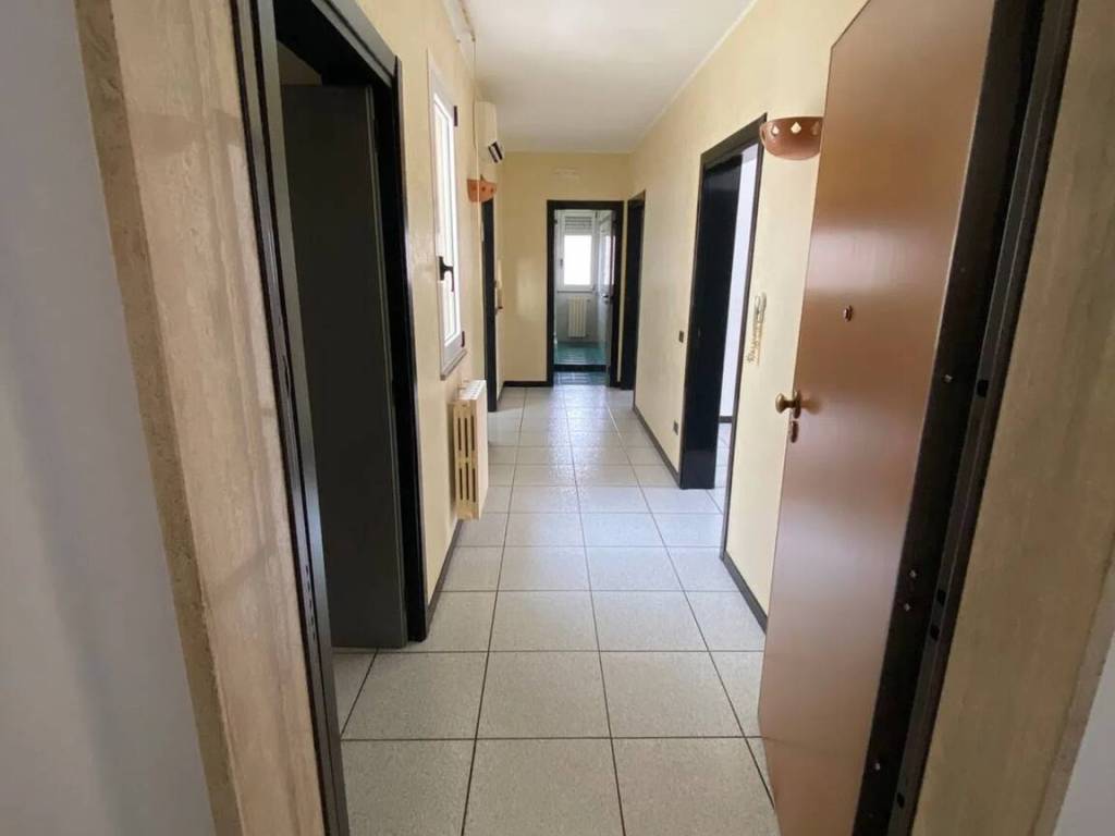 Appartamento a Grottaglie in Via Leoncavallo - Foto 3