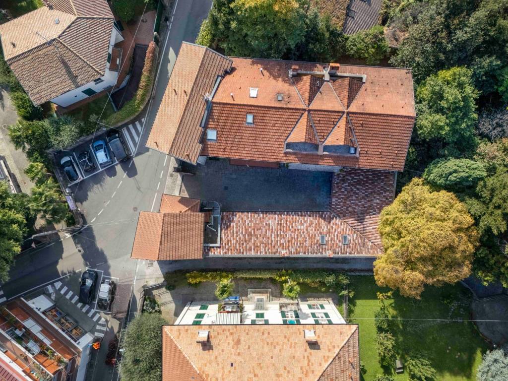 Palazzo / stabile a Bellano in Via Martiri della Libertà, 26 - Foto 2