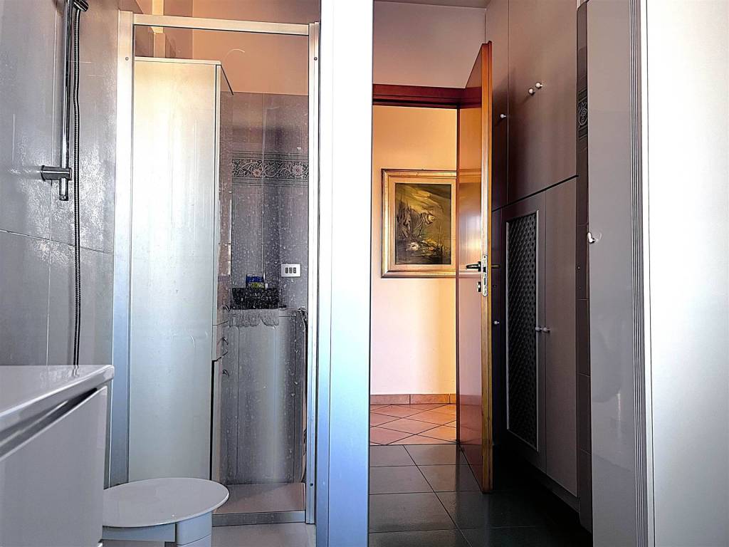 Appartamento a Cecina in Via Circonvallazione - Foto 3