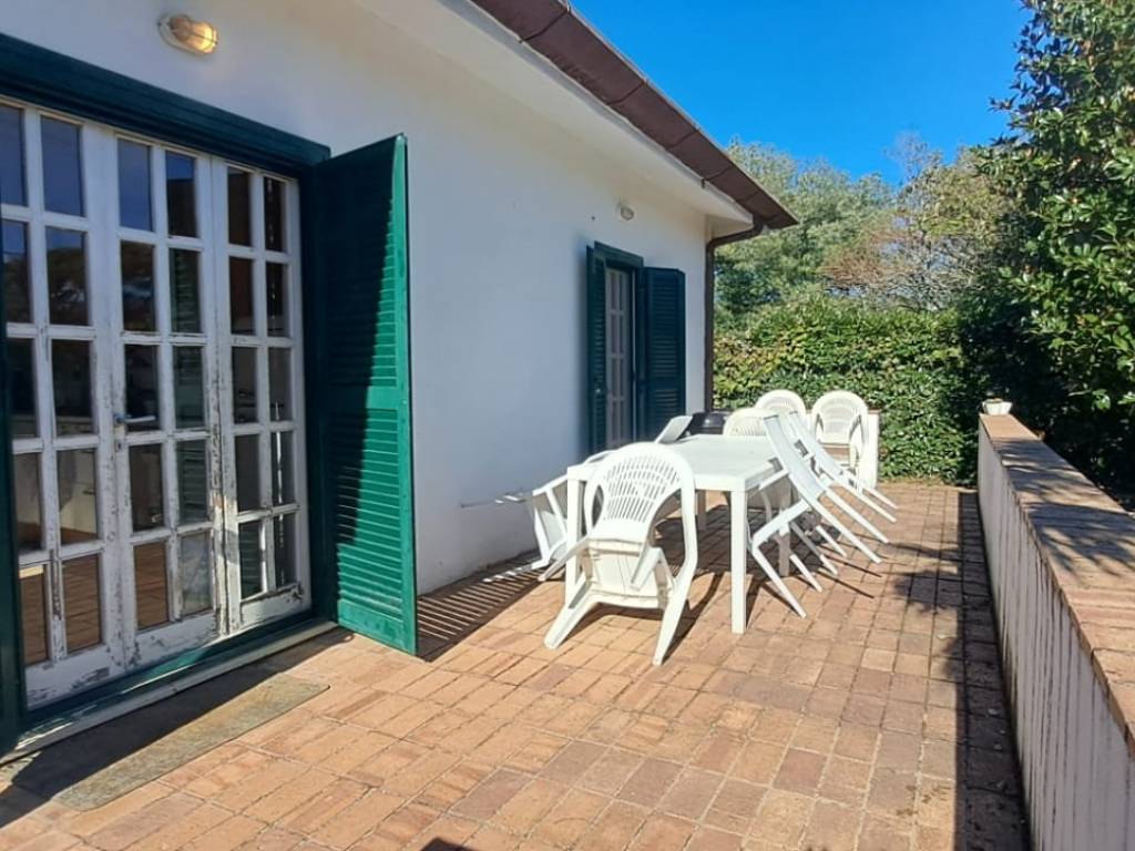 Villa a Terracina in Viale Quattro Stagioni - Foto 3