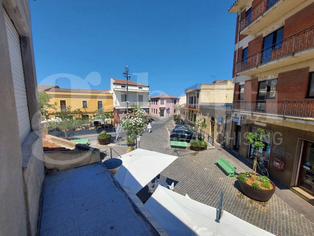 Palazzo / stabile a Cabras in P.zza Vittorio Emanuele, 18 - Foto 2