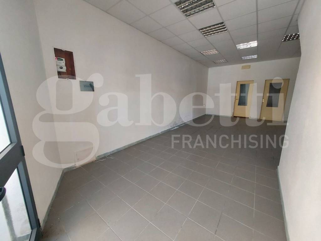 Palazzo / stabile a Cabras in P.zza Vittorio Emanuele, 18 - Foto 3