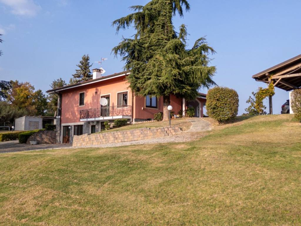 Villa a Cossombrato in VIA CAPRA 20 - Foto 2