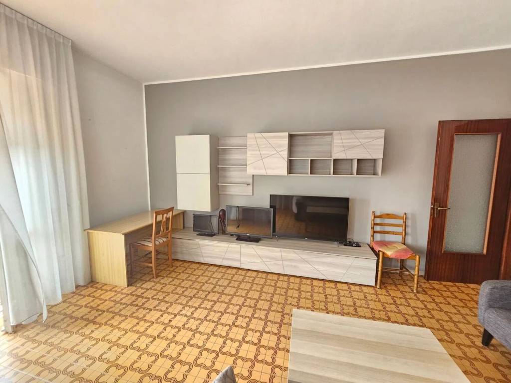 Appartamento a Castronno in Via Cavour, 39 - Foto 4