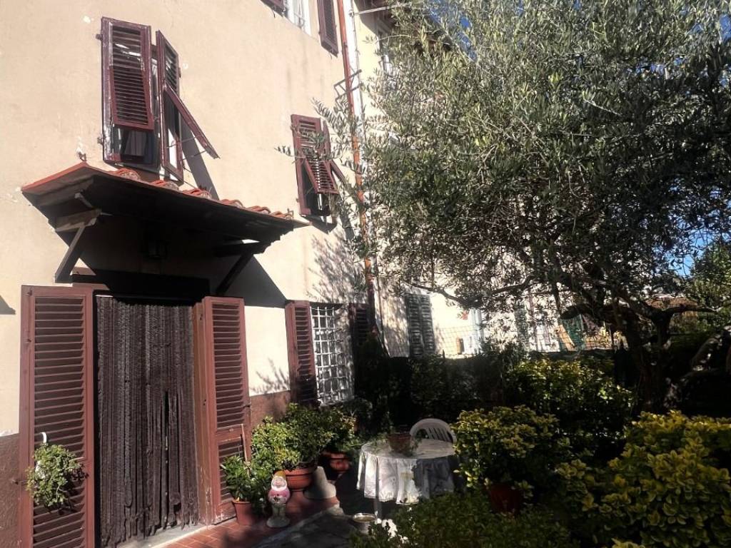 Casa indipendente a Lucca in Via Stefano Tofanelli, 290 - Foto 3