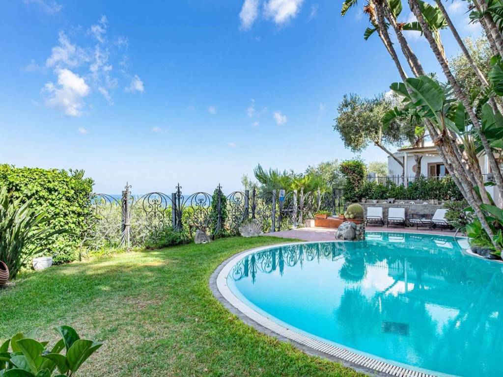 Villa a Forio in Via Spinavola - Foto 2