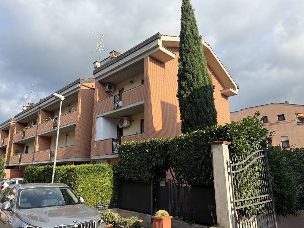 Appartamento a Castel gandolfo in Via delle Viole - Foto 2