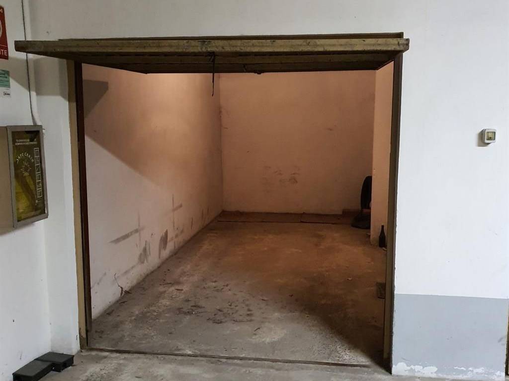 Box / garage a Asti in VIA RAFFAELLO SANZIO, 25 - Foto 3