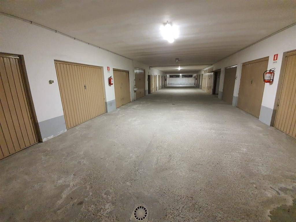 Box / garage a Asti in VIA RAFFAELLO SANZIO, 25 - Foto 5