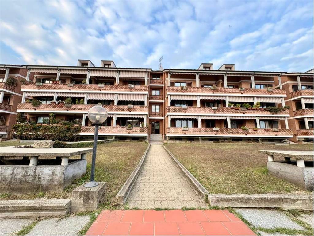 Appartamento a Pinerolo in via nazionale , 70 - Foto 2