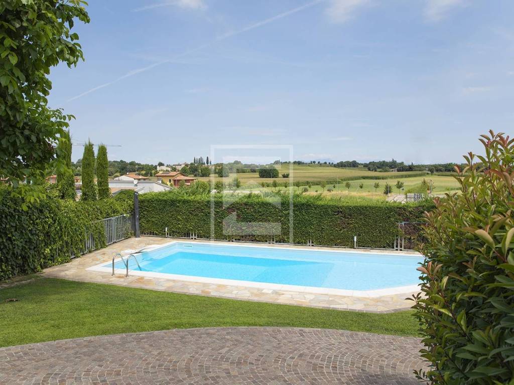 Villa a Volta mantovana in VIALE RISORGIMENTO, 107 - Foto 2