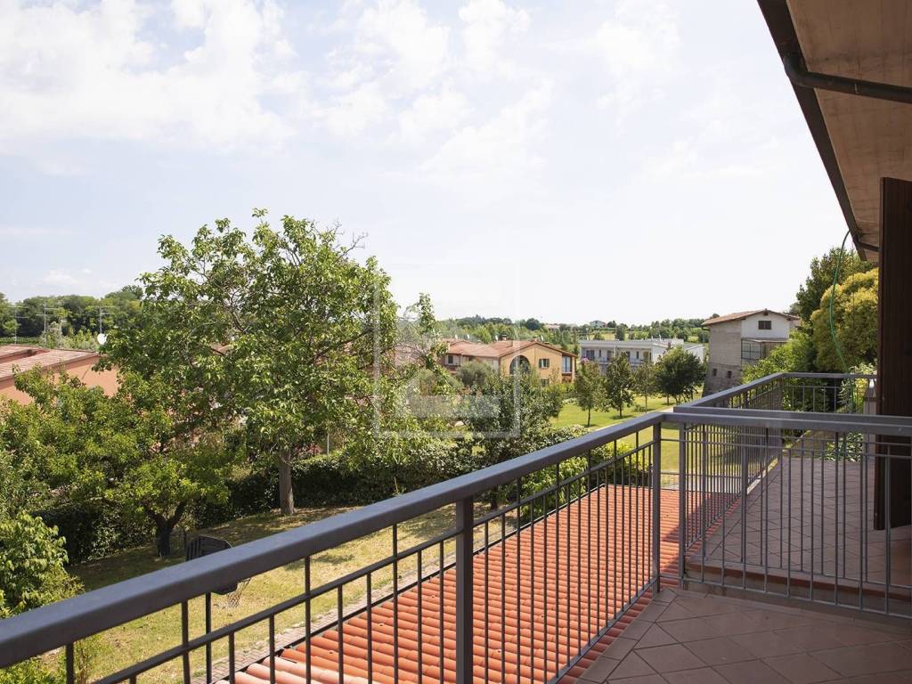 Villa a Volta mantovana in VIALE RISORGIMENTO, 107 - Foto 3