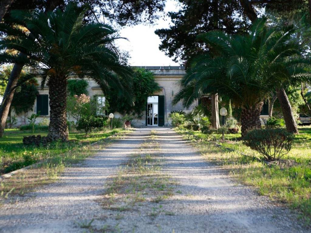 Villa a Lecce in Via Taranto, 290 - Foto 2