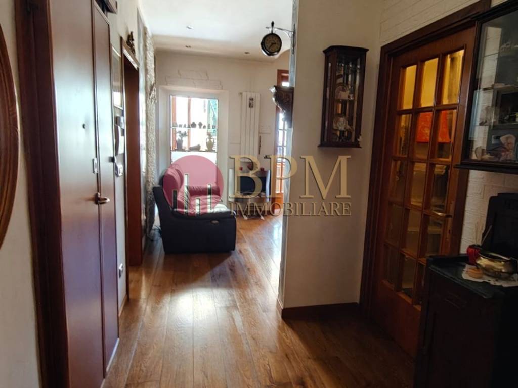 Appartamento a Livorno in Via Cesare Battisti, 31 - Foto 2