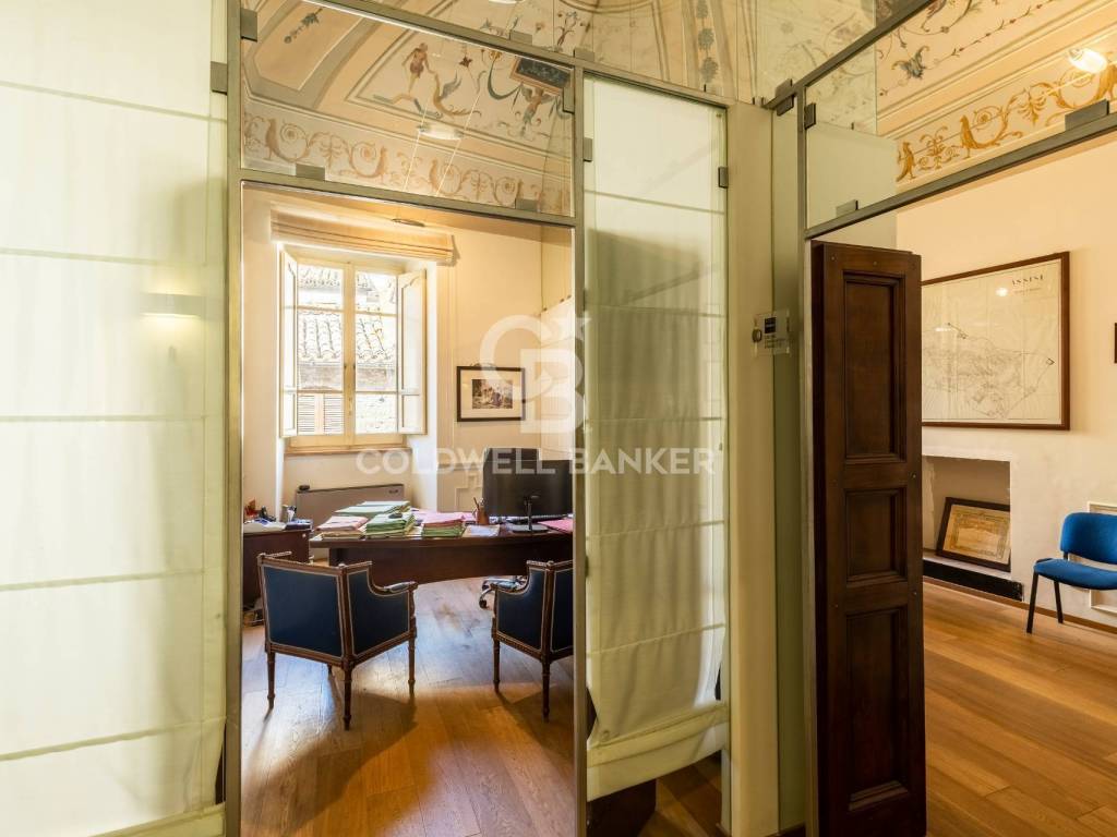 Appartamento a Assisi in Piazza del Vescovado, 8 - Foto 5