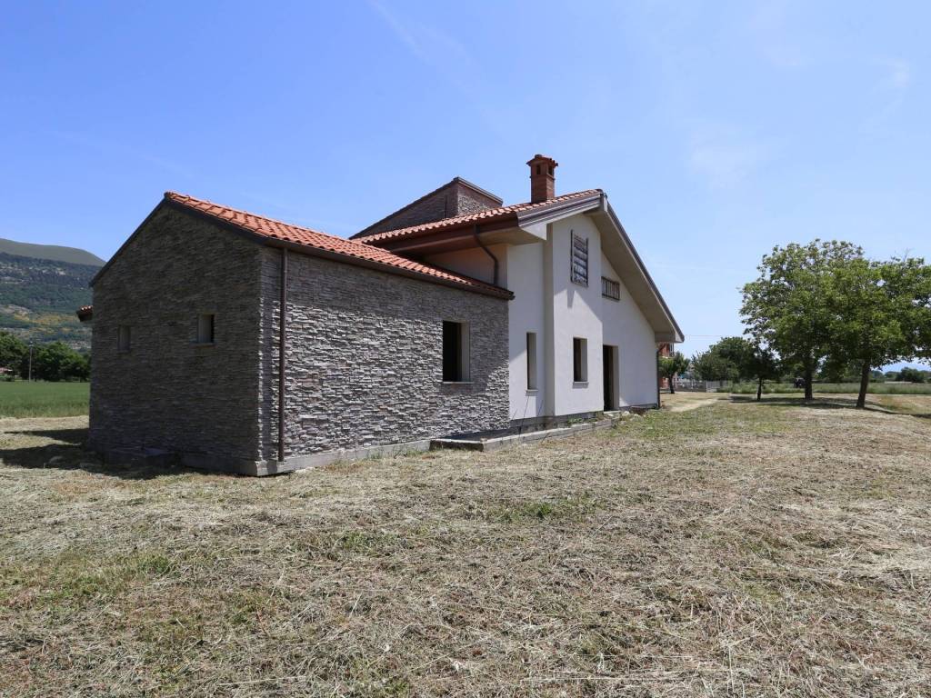 Villa a Gubbio in Via Gentile da Fabriano - Foto 2