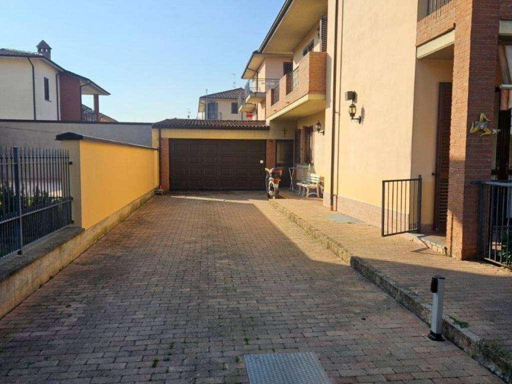 Villa a Rivanazzano terme in Via Antonio Segni - Foto 4