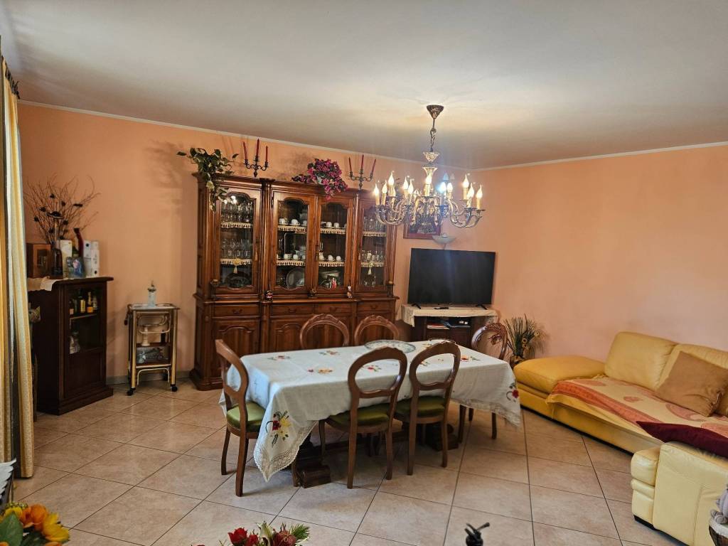 Villa a Rivanazzano terme in Via Antonio Segni - Foto 5