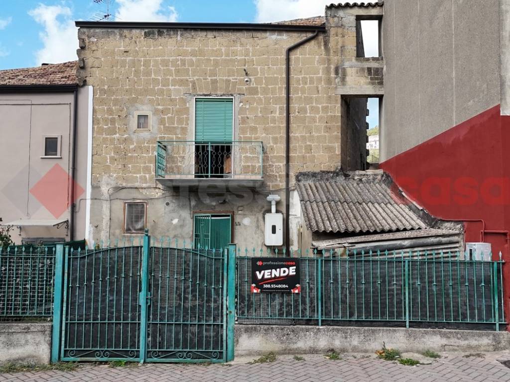 Casa indipendente a Montesarchio in Via Vitulanese, SNC - Foto 2