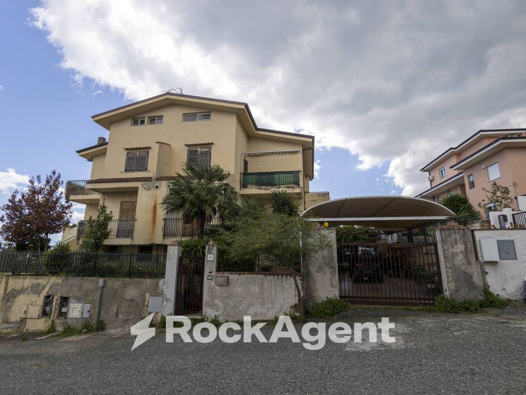 Villa a Soverato in Via dei Tulipani, 25 - Foto 3