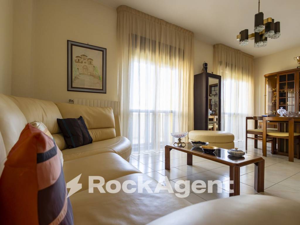 Appartamento a Catanzaro in Viale Barlaam da Seminara, 36 - Foto 5