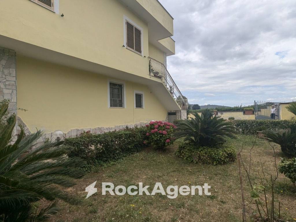 Villa a Priverno in Via Torretta Rocchigiana - Foto 4